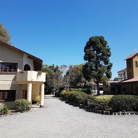Karibuni Center Hotel Mbeya Exterior foto